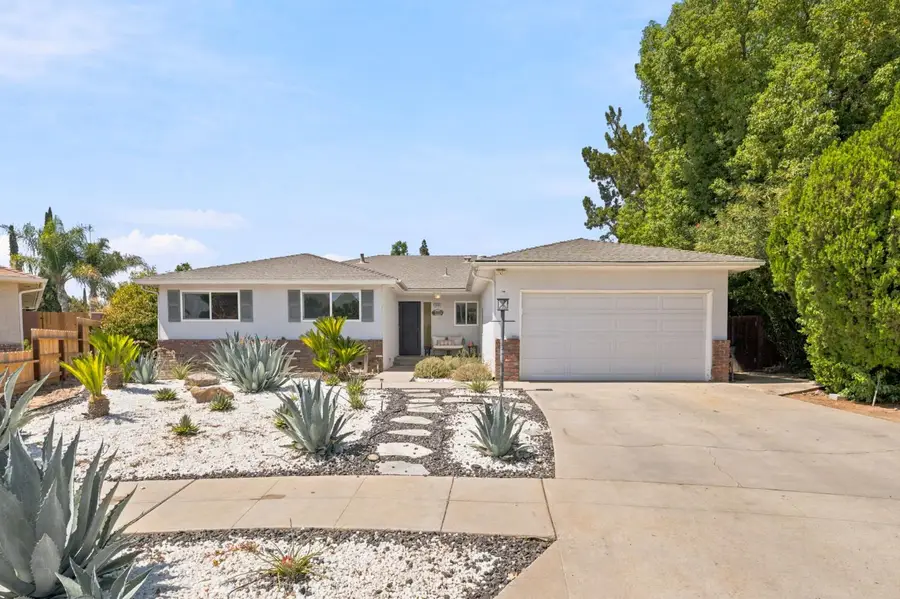 1038 E Vartikian Avenue, Fresno, CA 93710 - #2