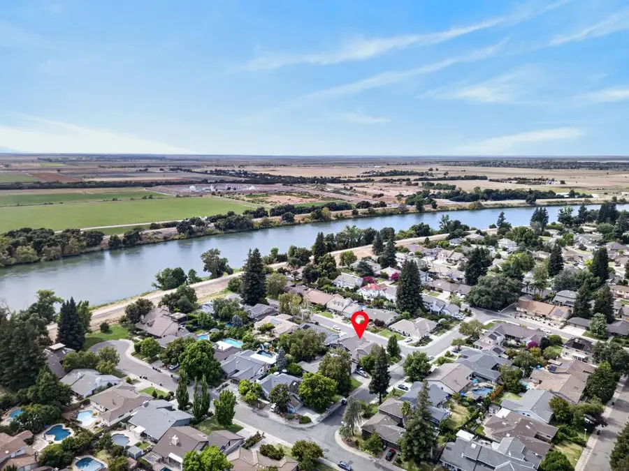 2 Dumfries Court, Sacramento, CA 95831 - #3