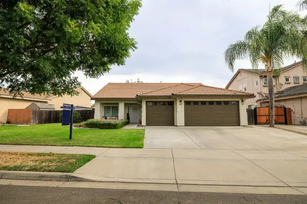 1169 Moon River Way, Ceres, CA 95307