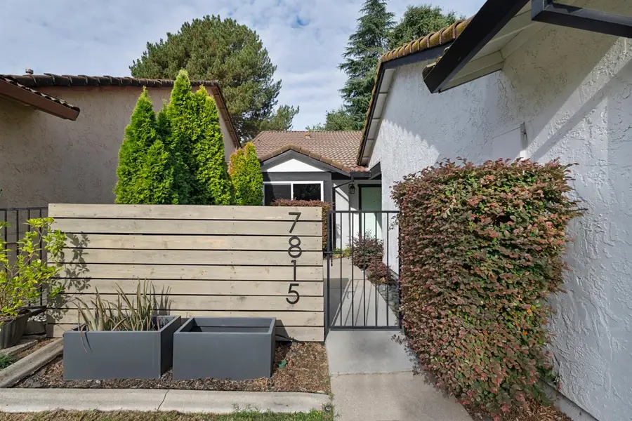 7815 Shimmer River Lane, Citrus Heights, CA 95610 - #3