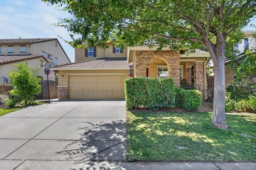 3561 N Maddiewood Circle, Sacramento, CA 95827 - #2