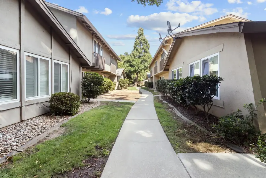 8605 La Riviera Drive #D, Sacramento, CA 95826 - #2