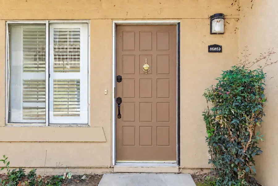 8605 La Riviera Drive #D, Sacramento, CA 95826 - #3