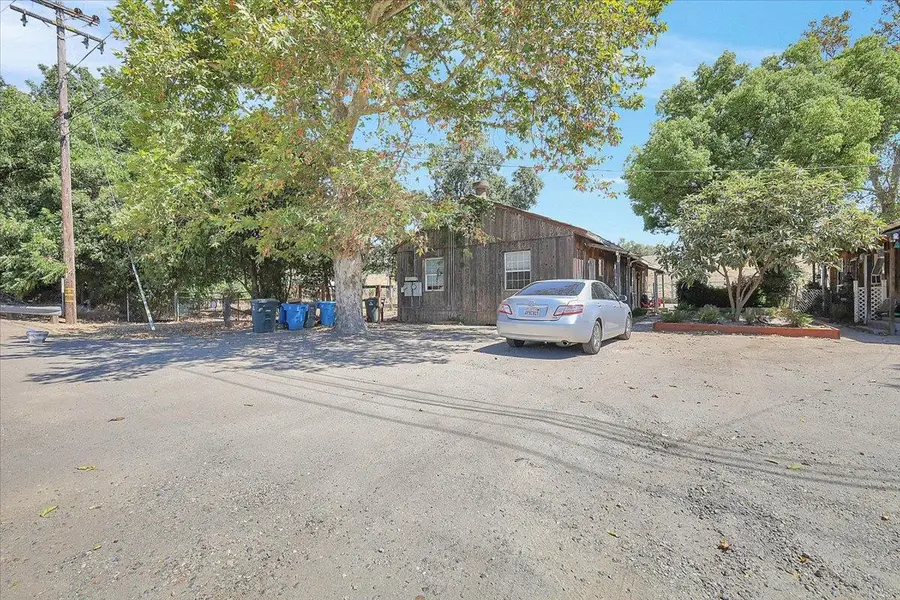 291 2nd Street, Yuba City, CA 95991 - #2
