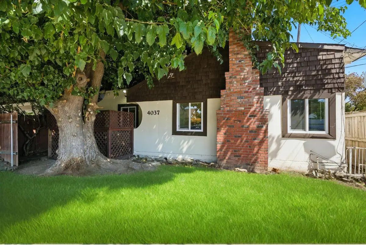 4037 42nd Street, Sacramento, CA 95820 - #1