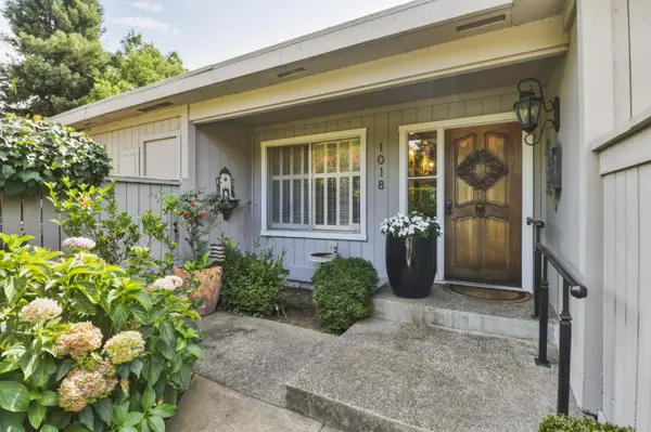 1018 Commons Drive, Sacramento, CA 95825