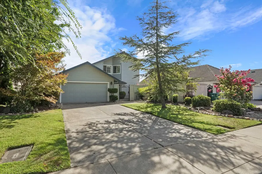 1714 S Mills Avenue, Lodi, CA 95242 - #2