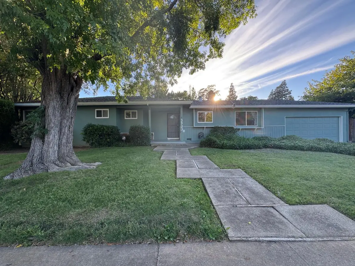 3923 Aberdeen Way, Sacramento, CA 95821 - #1