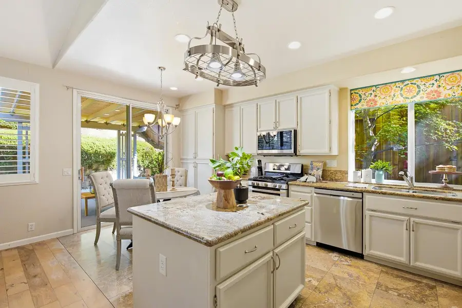 209 Wisteria Court, Roseville, CA 95678 - #2