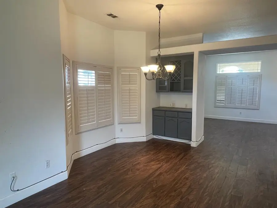 549 Victory Avenue, Manteca, CA 95336 - #2