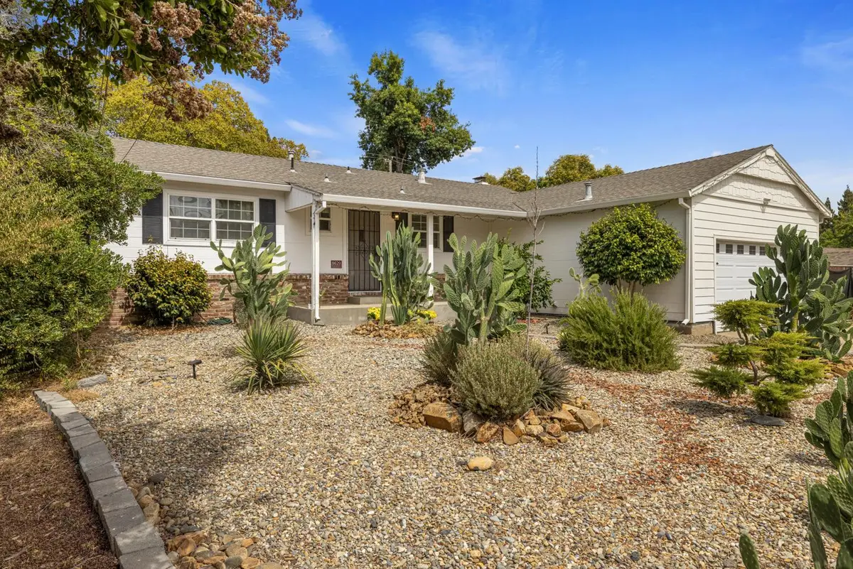 8629 Central Avenue, Orangevale, CA 95662 - #1