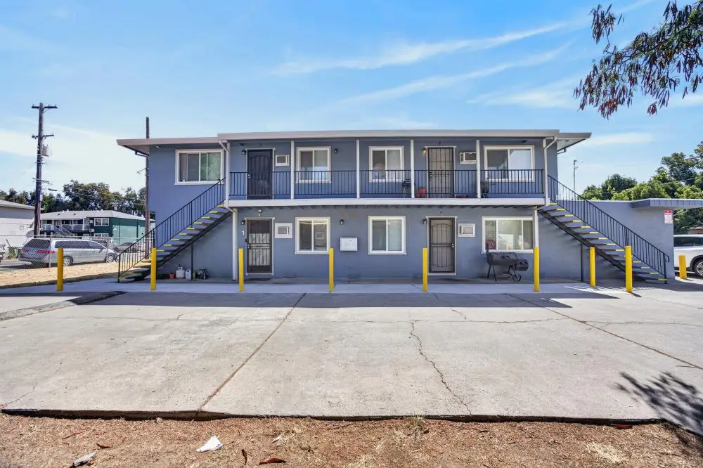 3904 43rd Avenue, Sacramento, CA 95824 - #1