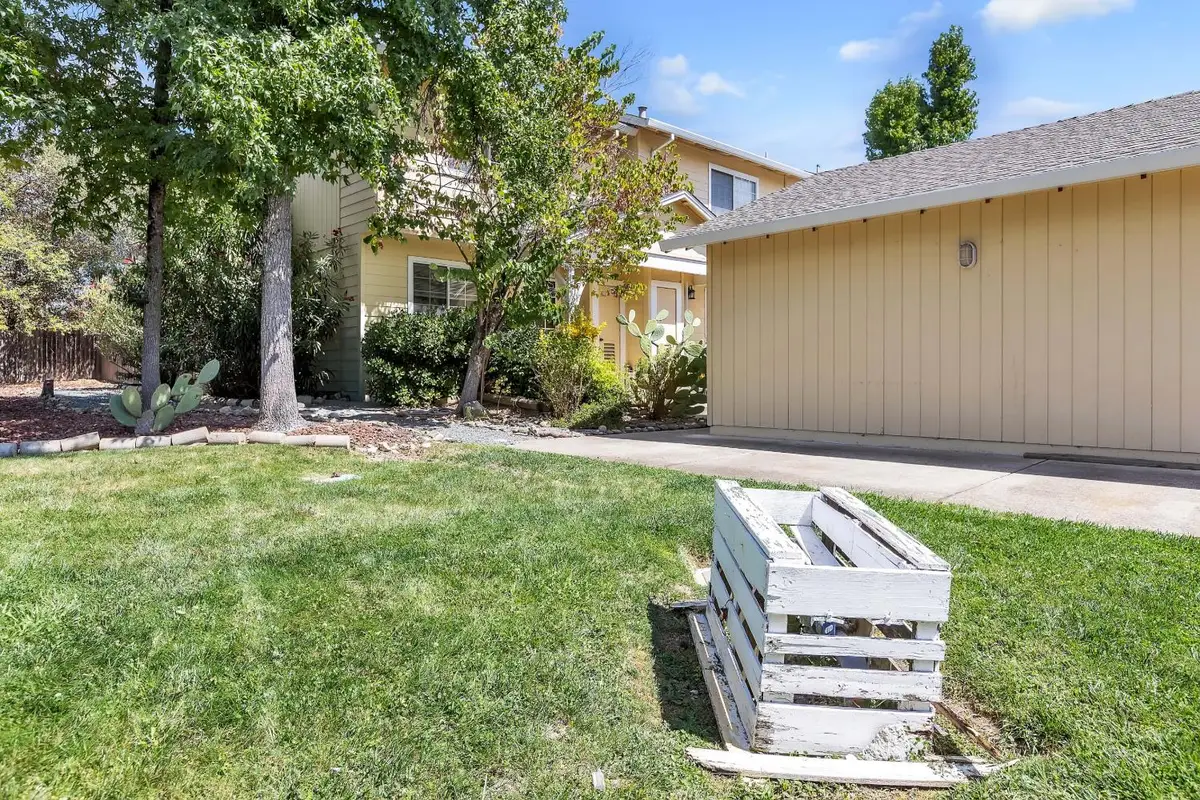 584 Diamond Meadows Loop, Diamond Springs, CA 95619 - #1
