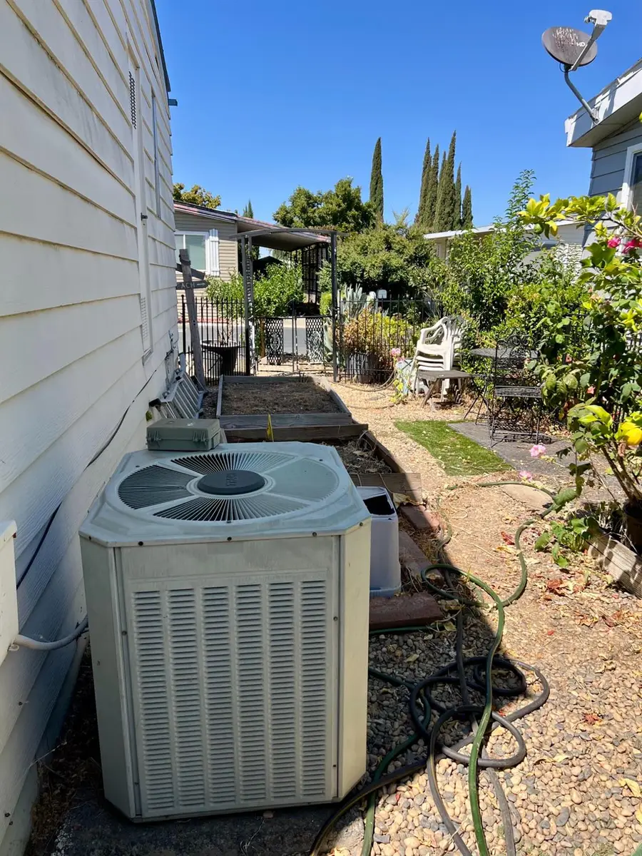 92 Dahlia Ave, Sacramento, CA 95828 - #3