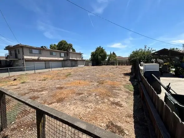 130 W Wetmore Street, Manteca, CA 95337
