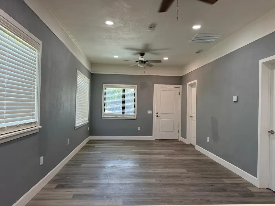 2427 E Tyler, Fresno, CA 93701 - #3