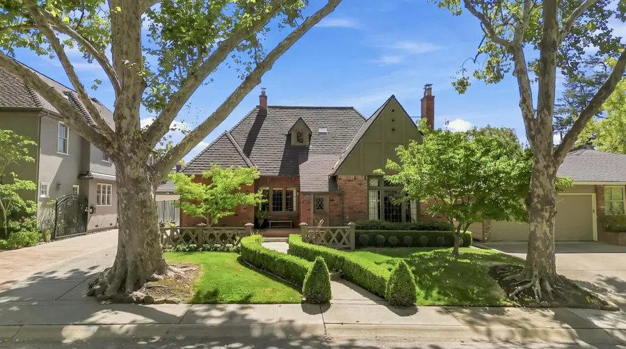 941 45th Street, Sacramento, CA 95819 - #2
