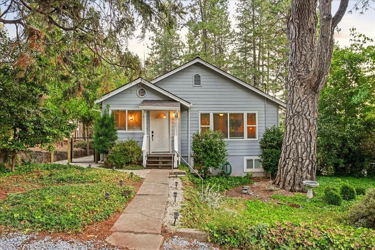 261 Glenbrook Drive, Grass Valley, CA 95945 - #1