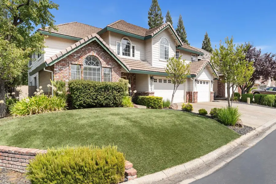 2213 Banbury Circle, Roseville, CA 95661 - #2