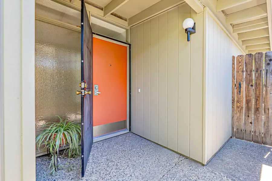 618 Isla Place, Davis, CA 95616 - #2