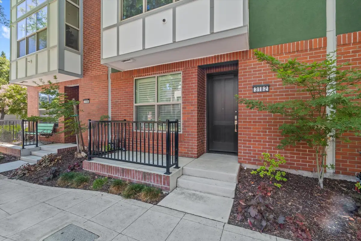 3182 L Street, Sacramento, CA 95816 - #1