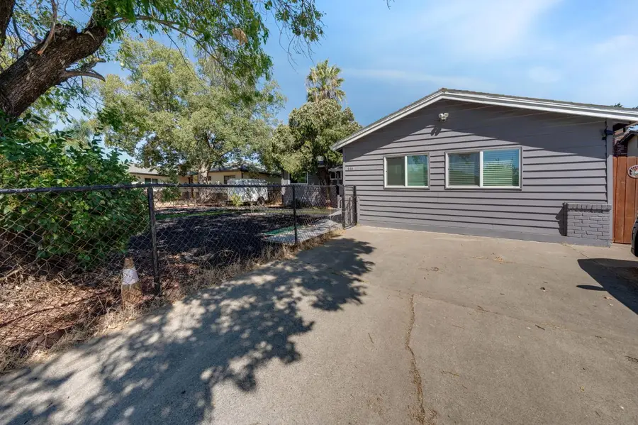 10401 Buena Plaza Circle, Rancho Cordova, CA 95670 - #2