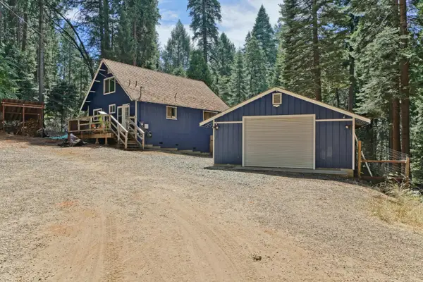 2280 Dogwood Lane, Pollock Pines, CA 95726