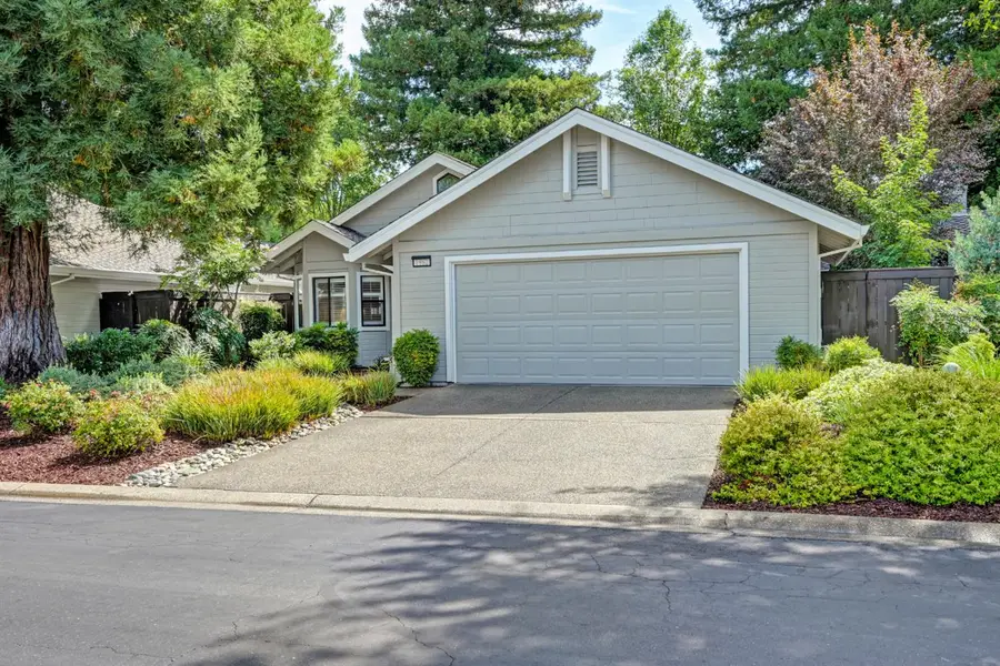1962 University Park Drive, Sacramento, CA 95825 - #2