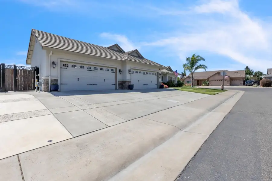 940 Chase Drive, Galt, CA 95632 - #3