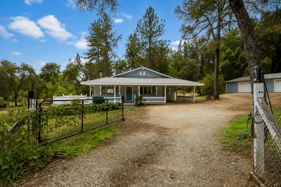 18525 Siesta Drive, Penn Valley, CA 95946 - #2