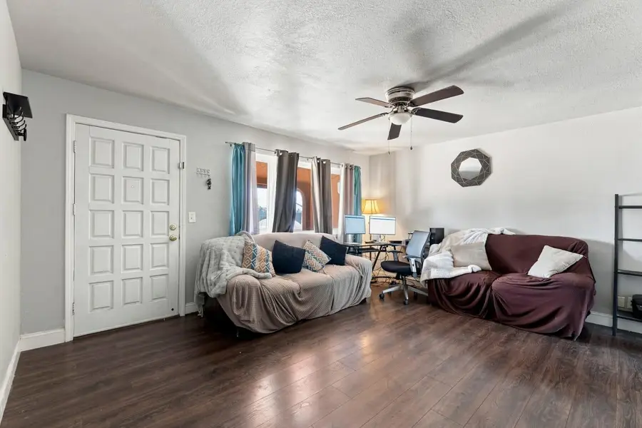 4724 Ardmore Avenue, Olivehurst, CA 95961 - #3