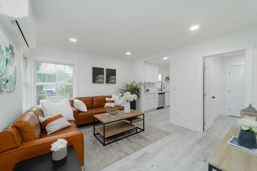 3972 17th Avenue, Sacramento, CA 95820 - #2