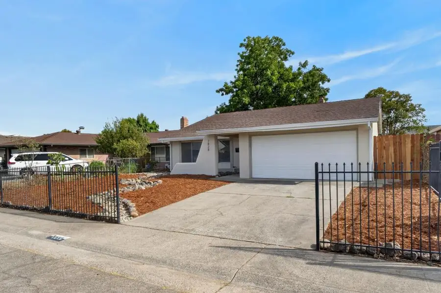 7828 Rockhurst Way, Sacramento, CA 95828 - #3