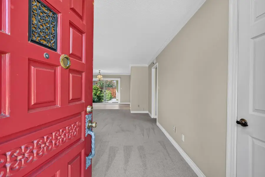 66 W Yorkshire, Stockton, CA 95207 - #3