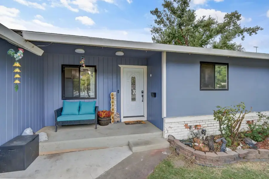 6921 9th Street, Rio Linda, CA 95673 - #3