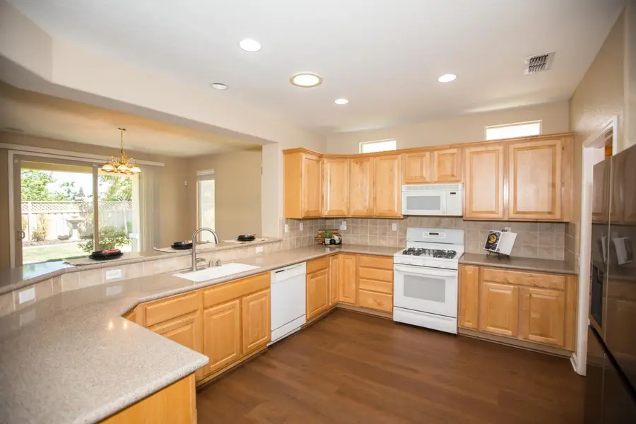 1802 Monument Drive, Lincoln, CA 95648 - #3