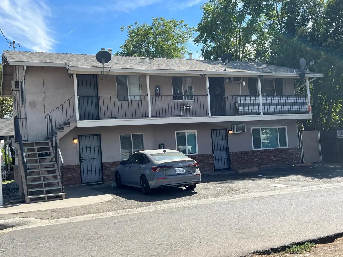 662 Chestnut Street, Yuba City, CA 95991 - #1