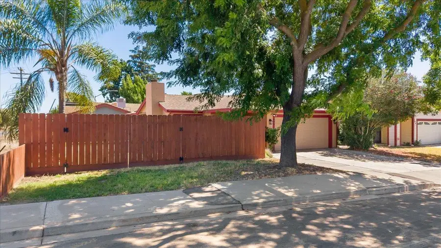 800 W Union Avenue, Modesto, CA 95356 - #3