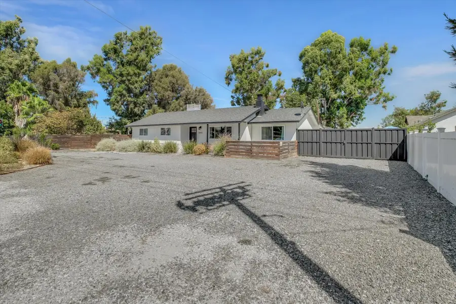5442 Roselle Avenue, Riverbank, CA 95367 - #3