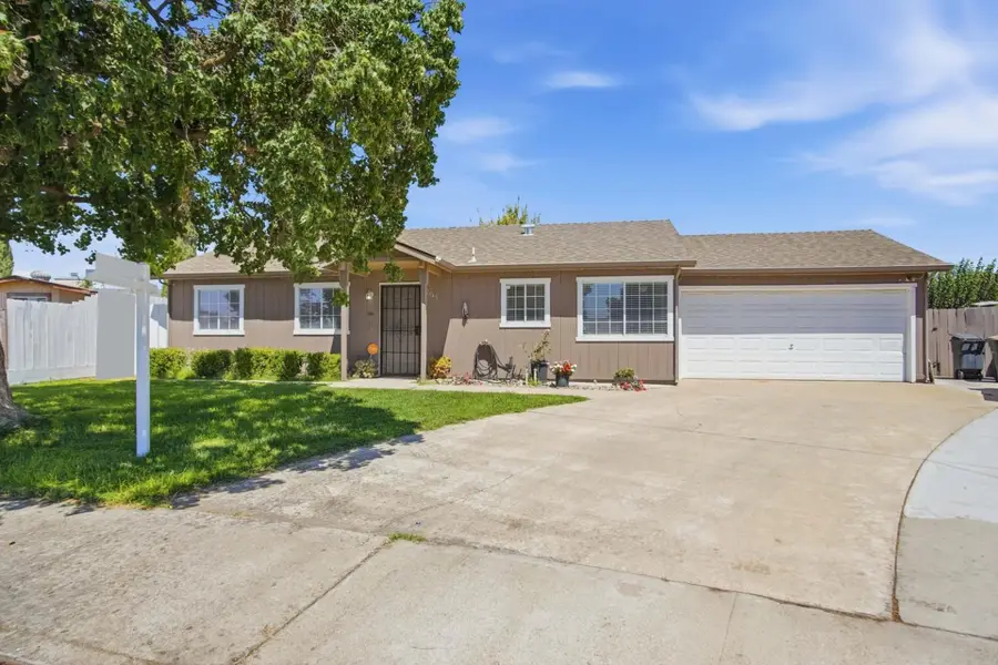 2045 Pajaro Court, Livingston, CA 95334 - #2