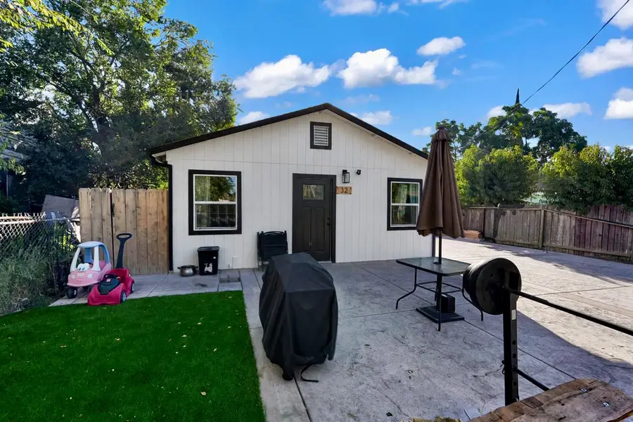 32 S Anthony Avenue, Stockton, CA 95215 - #2