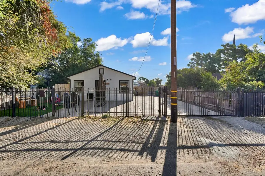 32 S Anthony Avenue, Stockton, CA 95215 - #3