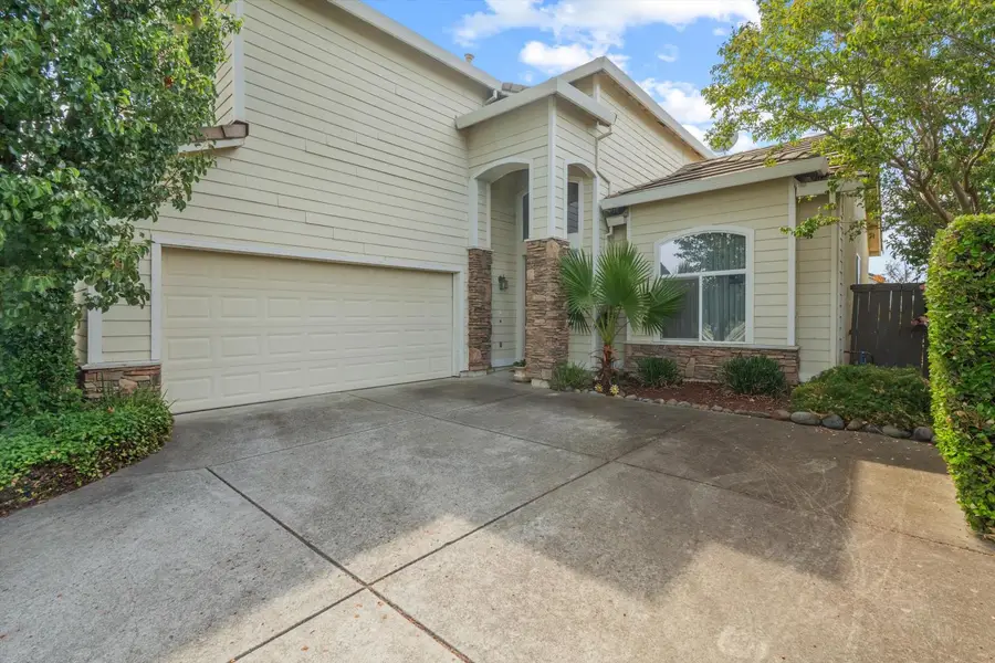 2418 Autumn Meadow Avenue, Sacramento, CA 95835 - #3