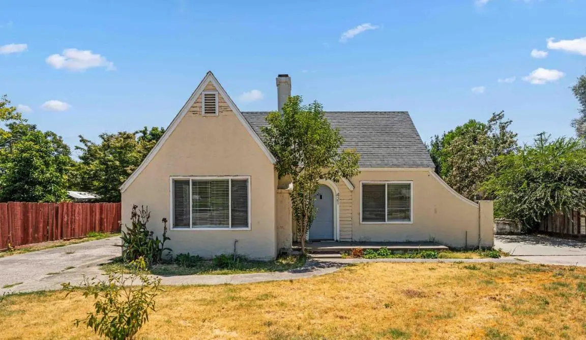 421 Laurel Avenue, Modesto, CA 95351 - #1
