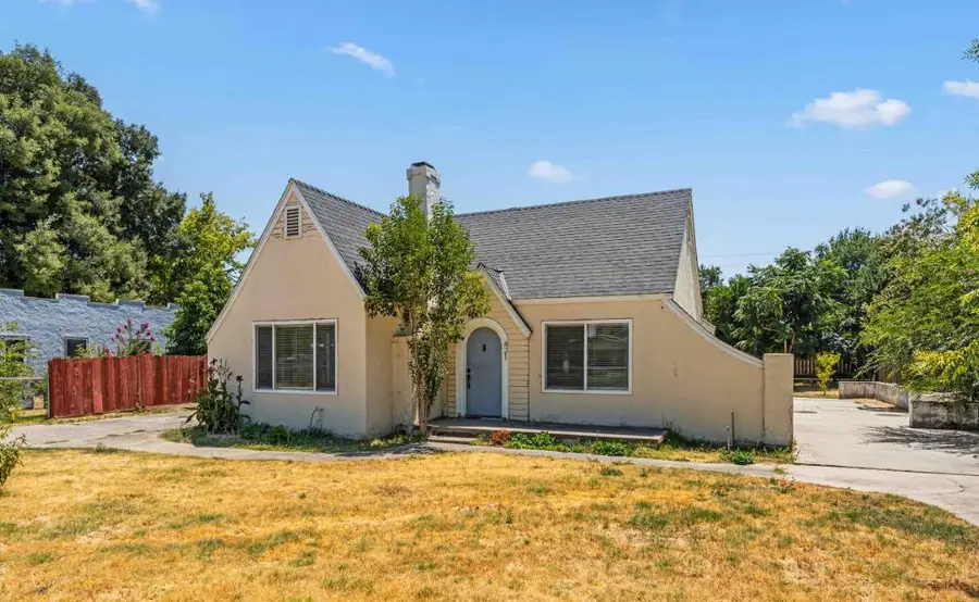 421 Laurel Avenue, Modesto, CA 95351 - #3