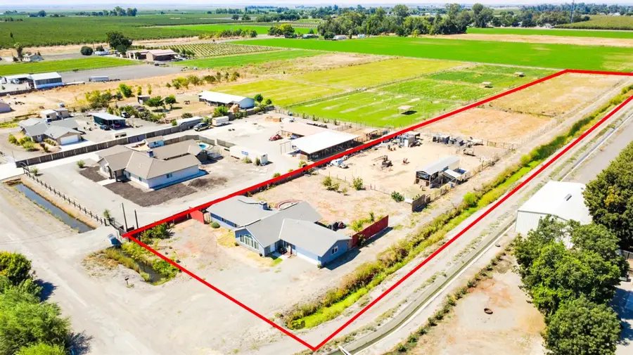 17225 Custer Avenue, Dos Palos, CA 93620 - #3