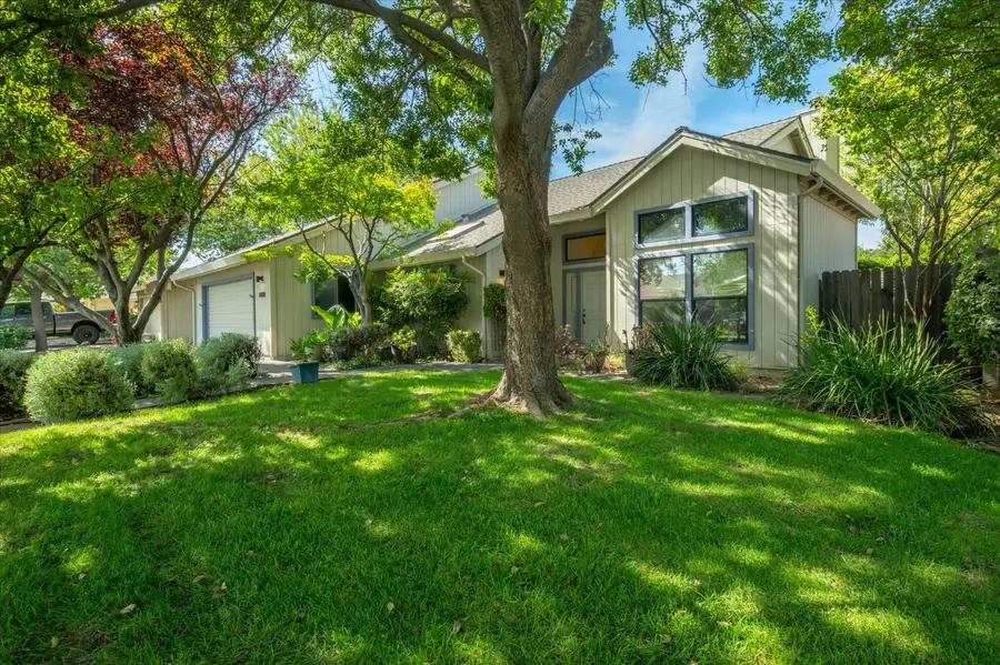 107 Almond Drive, Winters, CA 95694 - #2