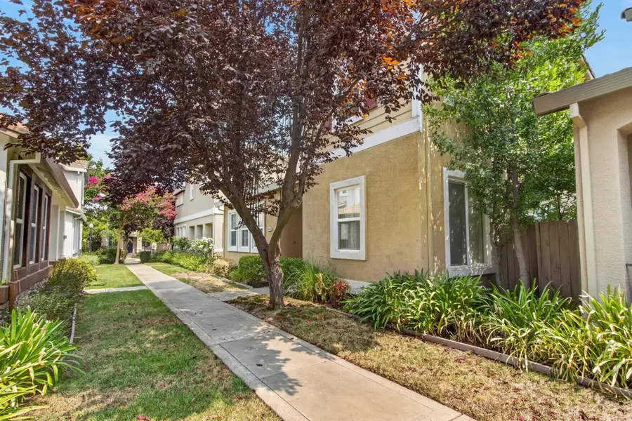 3644 Sardinia Island Way, Sacramento, CA 95834 - #2