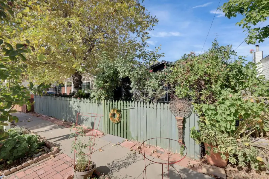 1482 Peach St, Gridley, CA 95948 - #2