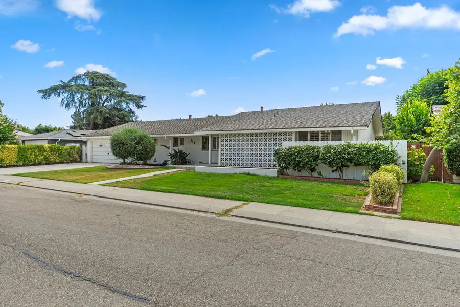 14 W Canterbury Drive, Stockton, CA 95207 - #3